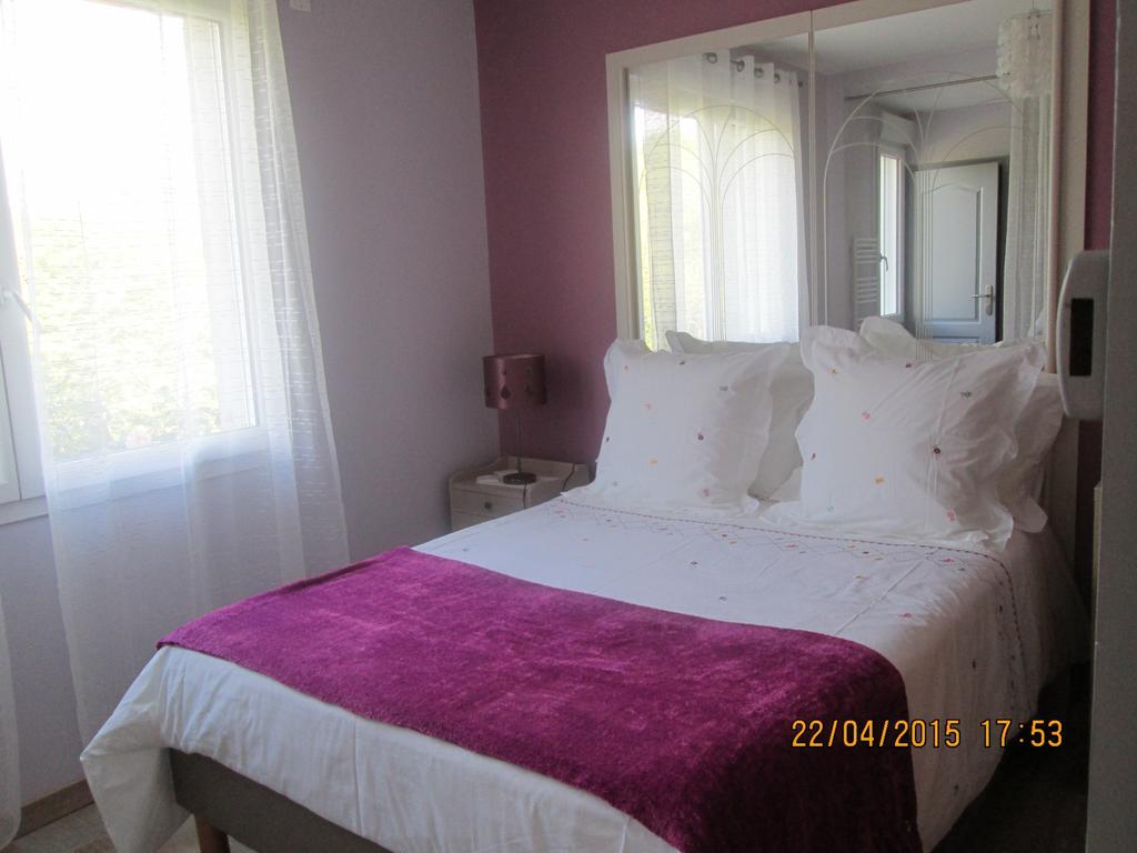 Chambre D'Hotes Du Bois Joli Mesnard-la-Barotière Rum bild
