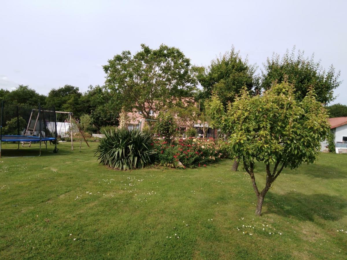Chambre D'Hotes Du Bois Joli Mesnard-la-Barotière Exteriör bild